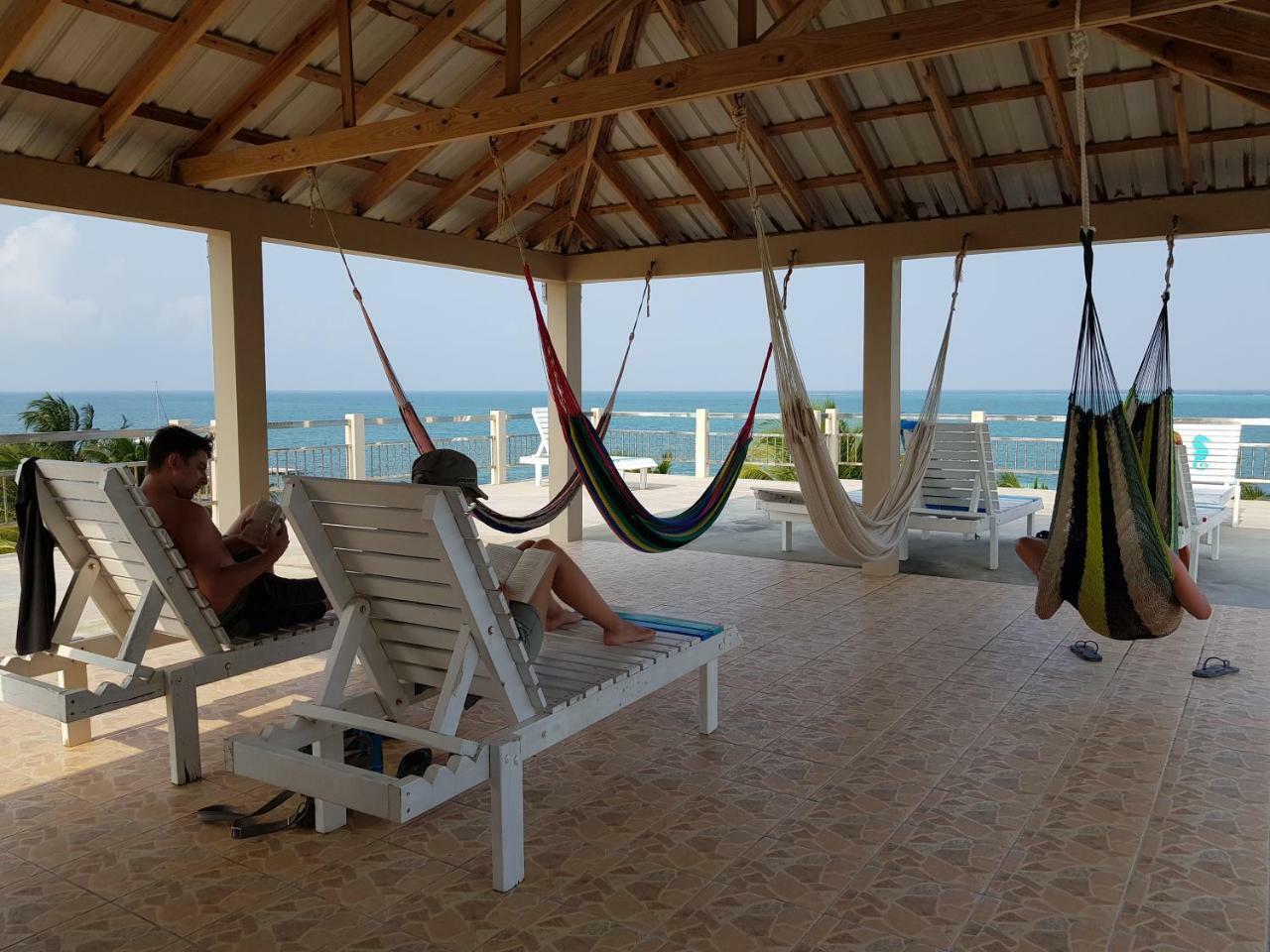 Caye Caulker Beach Hotel Exterior photo